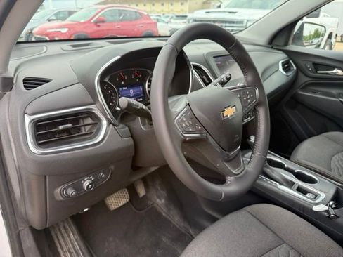 Used 2021 Chevrolet Equinox LT AWD/4WD image 12