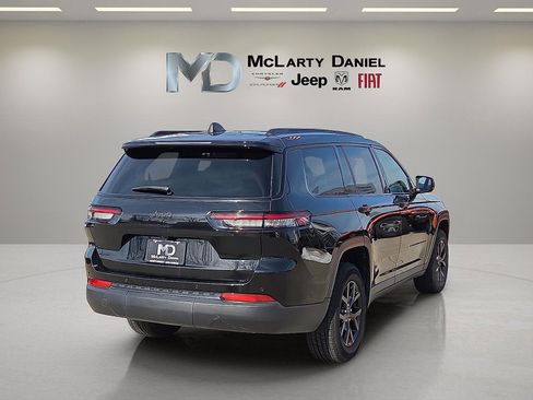 Used 2024 Jeep Grand Cherokee L Altitude image 5