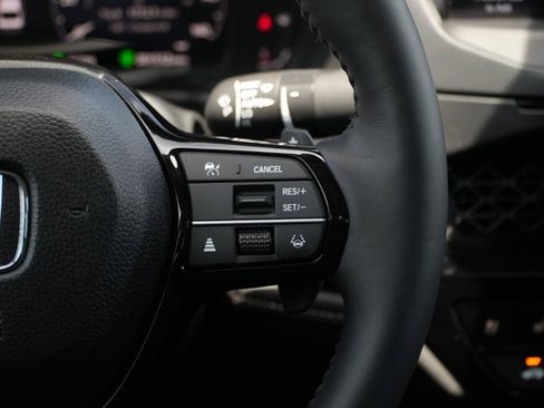 Used 2025 Honda Accord Touring image 22
