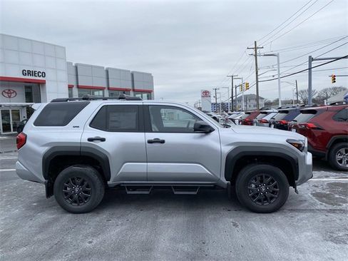New 2025 Toyota 4Runner SR5 image 2