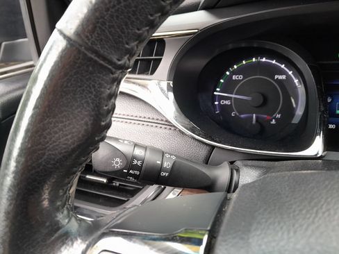 Used 2014 Toyota Avalon XLE Touring FWD image 23