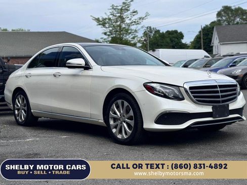Used 2017 Mercedes-Benz E 300 4MATIC image 3