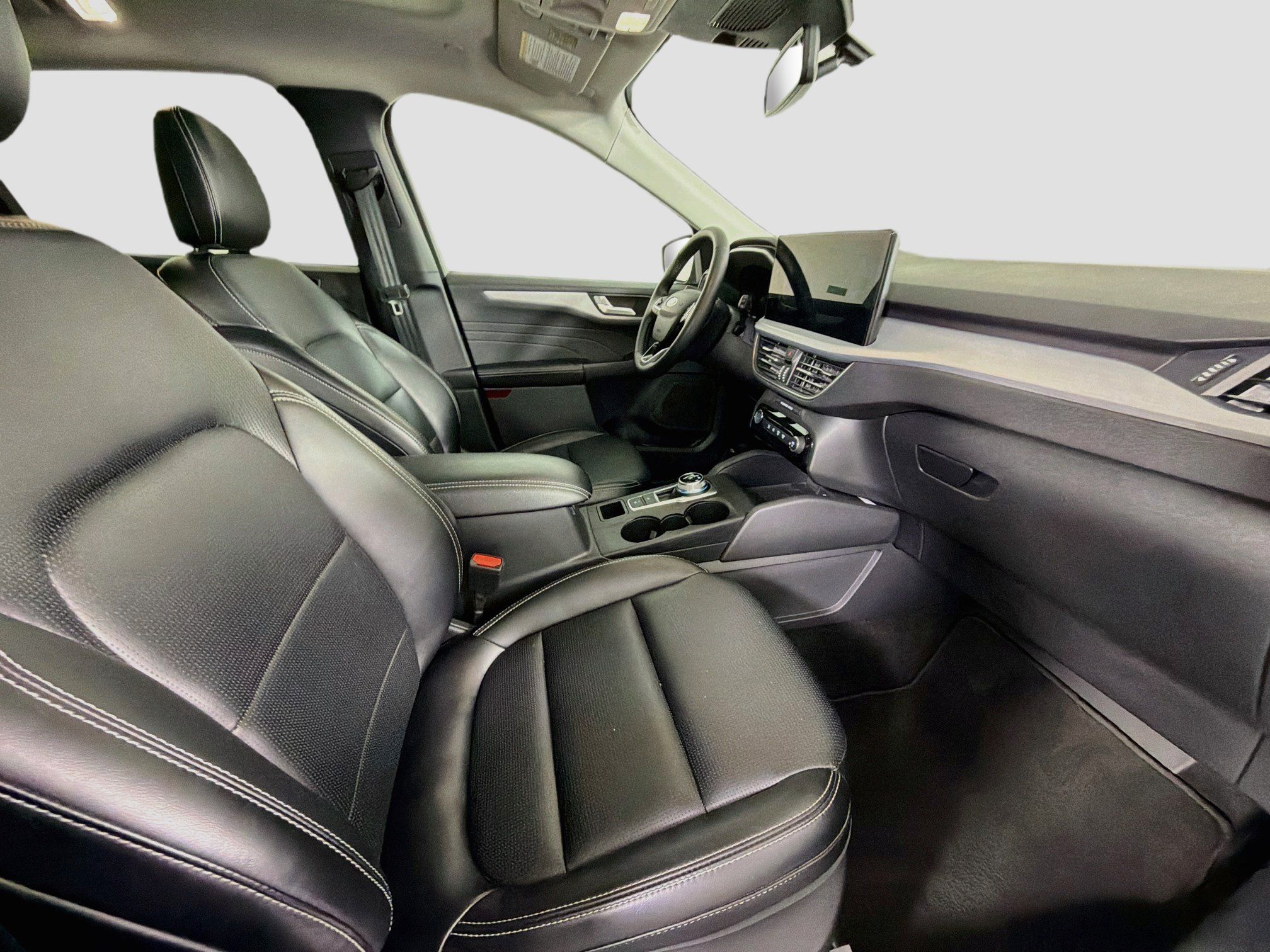 Used 2025 Ford Escape Platinum AWD/4WD image 31