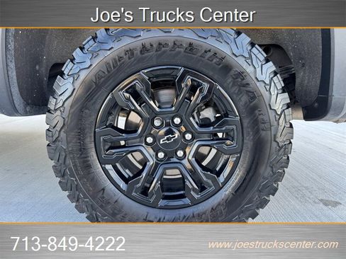 Used 2023 Chevrolet Silverado 1500 ZR2 image 58