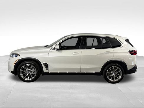 Used 2026 BMW X5 sDrive40i RWD image 9