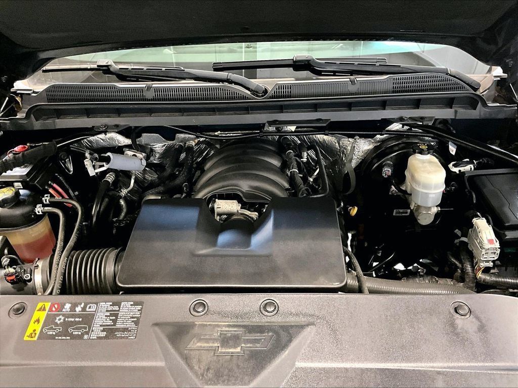 Used 2018 Chevrolet Silverado 1500 LT w/ All Star Edition AWD/4WD image 30