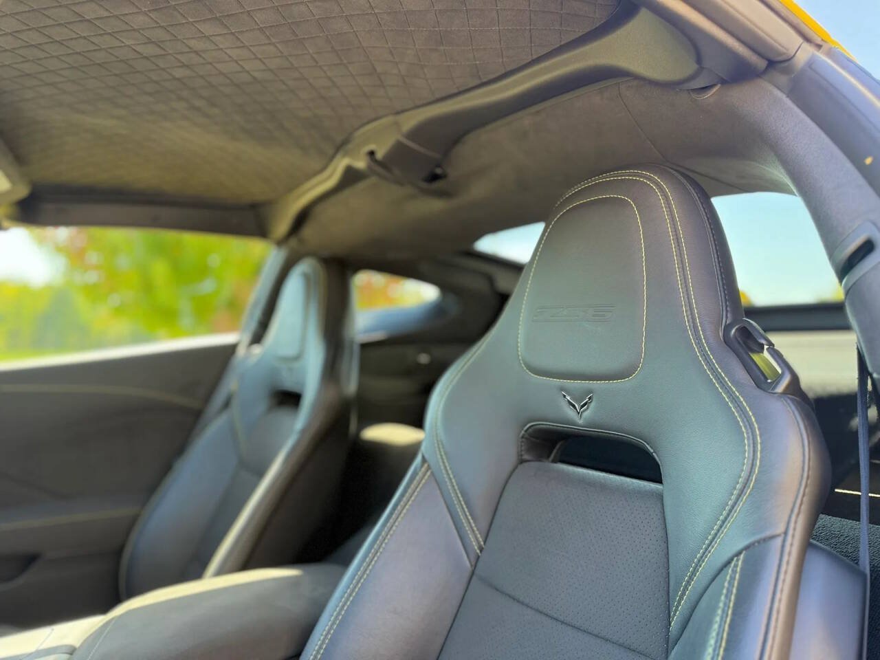 Used 2018 Chevrolet Corvette Z06 RWD image 13