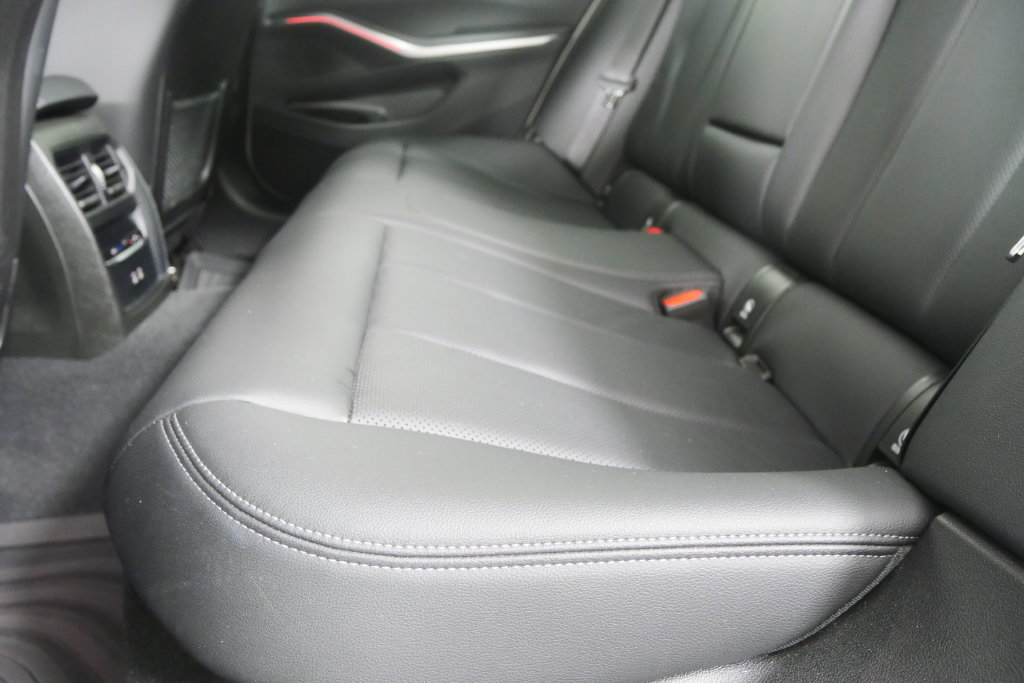 Used 2022 BMW M340i RWD image 14