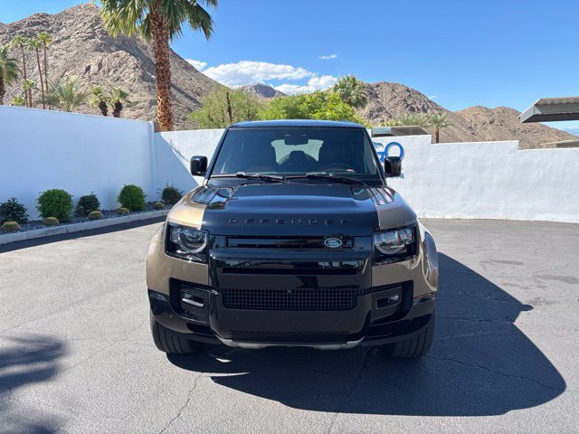 Used 2023 Land Rover Defender 110 X AWD/4WD image 2