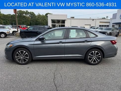 Used 2024 Volkswagen Jetta Sport FWD image 8