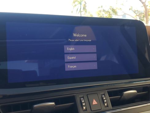 Certified 2024 Lexus ES 350 Ultra Luxury w/ Accessory Package (Z1) image 27