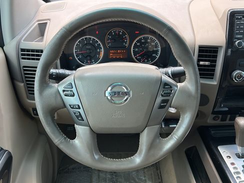 Used 2015 Nissan Titan SV w/ SV Value Truck Package RWD image 17