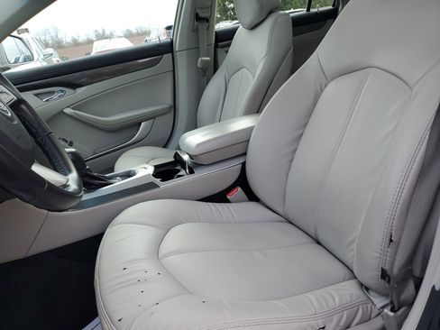 Used 2011 Cadillac CTS Wagon image 13