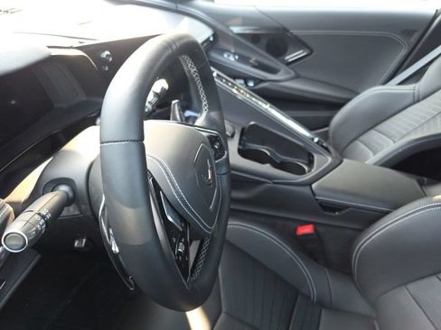 Used 2025 Chevrolet Corvette Stingray Preferred Cpe w/ Z51 Performance Package RWD image 19