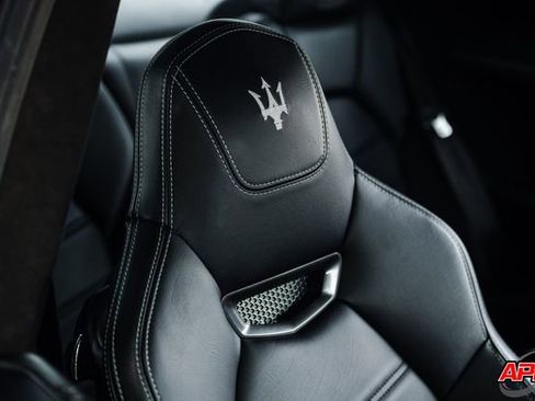 Used 2013 Maserati GranTurismo Sport image 20