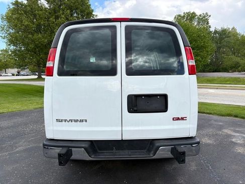 Used 2024 GMC Savana 2500 w/ Driver Convenience Package RWD image 4