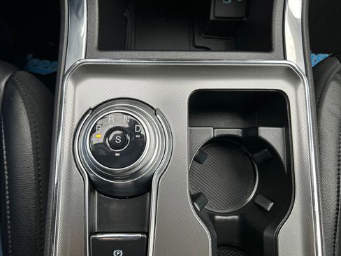 Used 2022 Ford Edge Titanium image 32