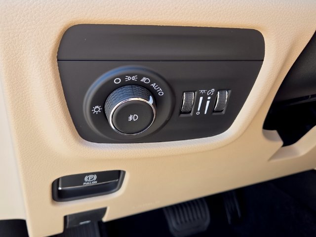 New 2027 Jeep Grand Cherokee Limited AWD/4WD image 29