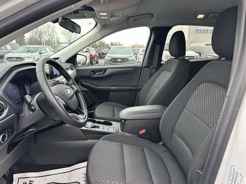 Used 2023 Ford Escape Active image 10