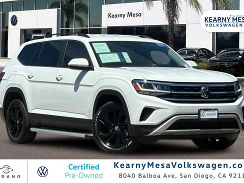 Used 2023 Volkswagen Atlas SE w/ Black Wheel Package FWD image 1