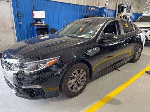 Used 2020 Kia Optima LX FWD image 1
