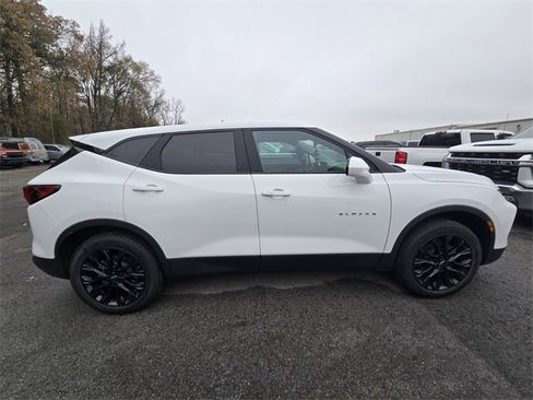 Used 2023 Chevrolet Blazer LT w/ LPO, Floor Liner Package image 4