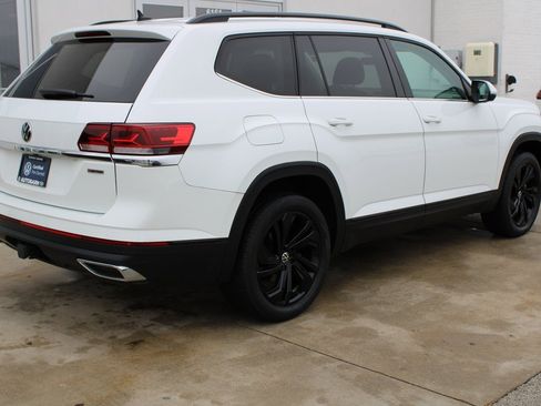 Certified 2022 Volkswagen Atlas SE image 6