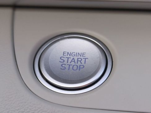 New 2026 Hyundai Elantra Limited image 36