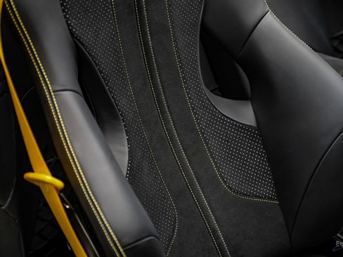 Used 2023 Ferrari 812 GTS RWD image 64