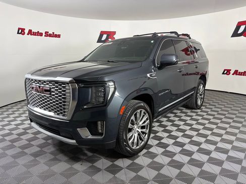 Used 2021 GMC Yukon Denali w/ Denali Premium Package image 2