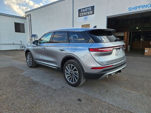 Used 2024 Lincoln Corsair Reserve w/ Towing Package AWD/4WD image 4