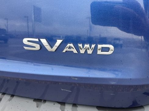 Used 2023 Nissan Rogue SV image 10