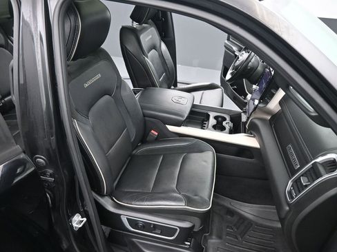 Used 2019 RAM 1500 Laramie image 19