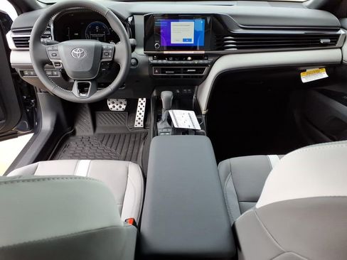New 2026 Toyota Camry SE FWD image 7