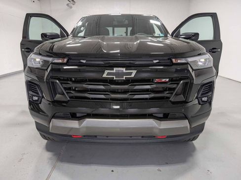 Used 2023 Chevrolet Colorado Z71 w/ Z71 Convenience Package 2 AWD/4WD image 15
