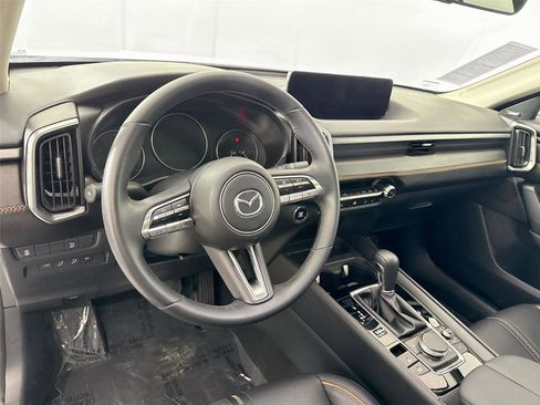 Certified 2025 MAZDA CX-50 AWD 2.5 S w/ Premium Plus Pkg image 4