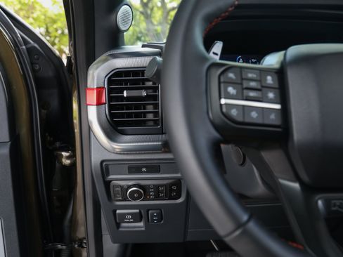 Used 2025 Ford F150 Raptor AWD/4WD image 24