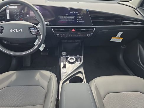 New 2026 Kia Niro Wind FWD image 15