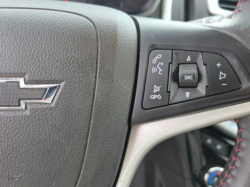 Used 2018 Chevrolet Sonic Premier FWD image 15