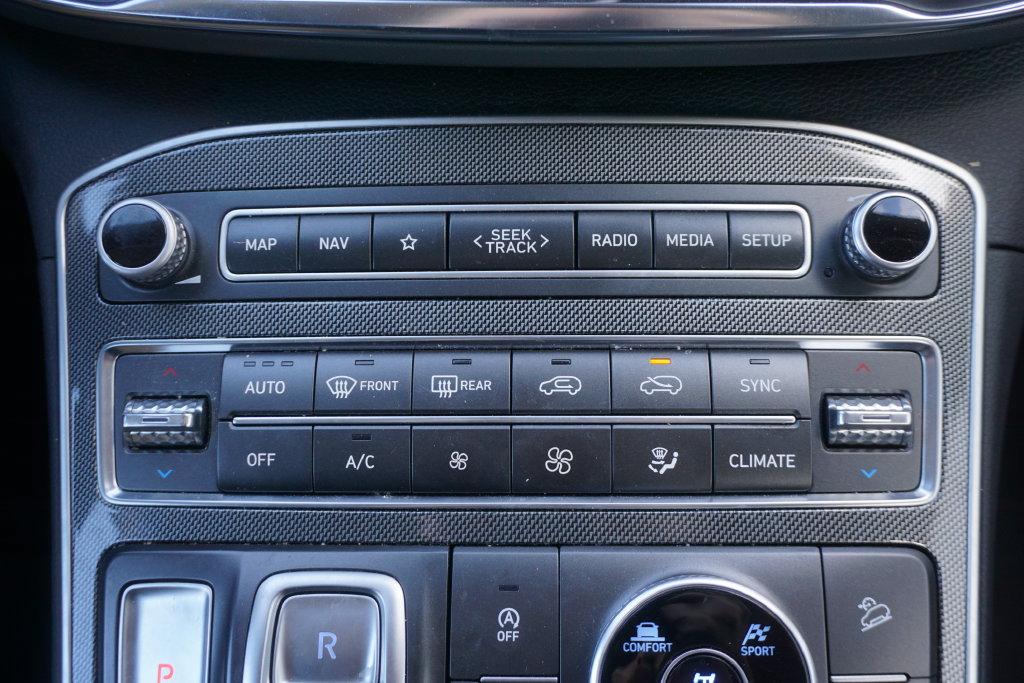 Used 2023 Hyundai Santa Fe SEL AWD/4WD image 13
