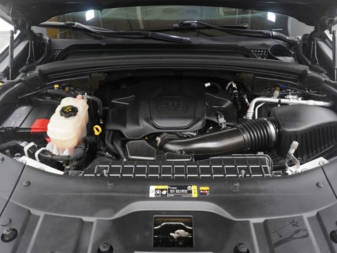Used 2021 Jeep Grand Cherokee L Summit w/ Advanced Protech Group IV AWD/4WD image 35