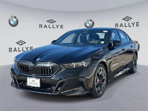 Certified 2025 BMW i5 xDrive40 w/ M Sport Package image 3