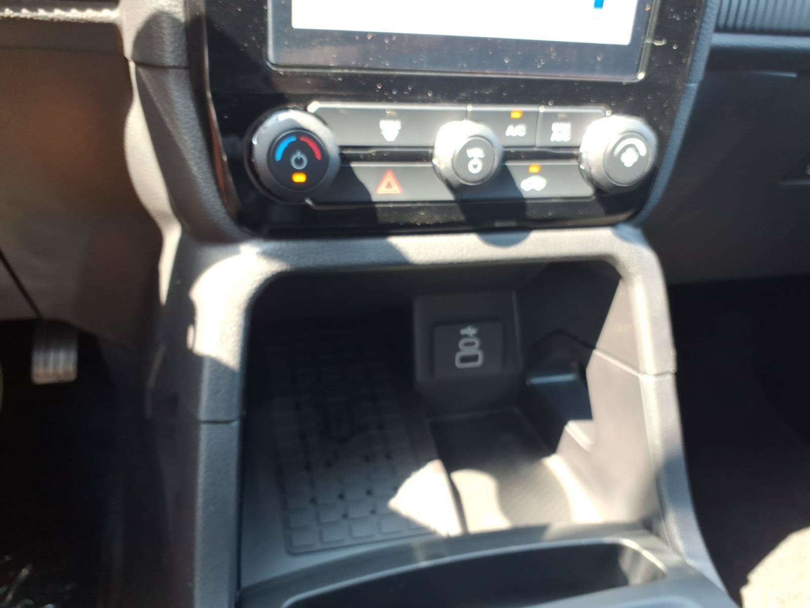 New 2026 Ford Ranger XLT w/ Black Appearance Package RWD image 20