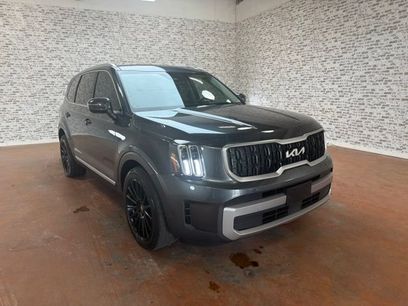 Used 2023 Kia Telluride EX w/ EX Captain's Chair Package