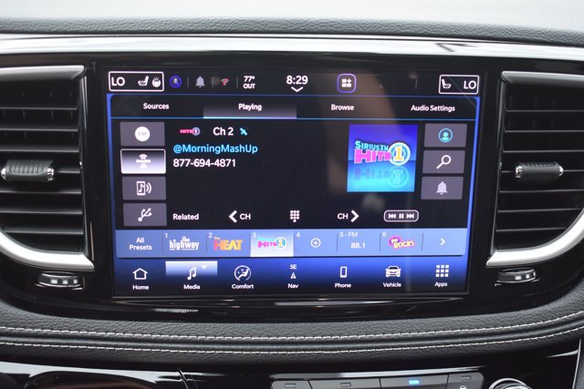 New 2027 Chrysler Pacifica Limited AWD/4WD image 26