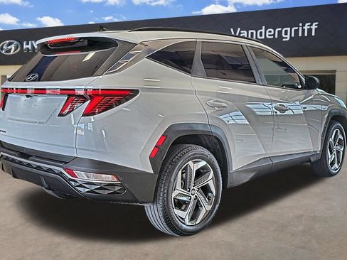 Used 2024 Hyundai Tucson SEL w/ Convenience Package AWD/4WD image 3