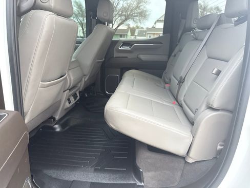 Used 2022 GMC Sierra 1500 SLT w/ X31 Off-Road Package image 25