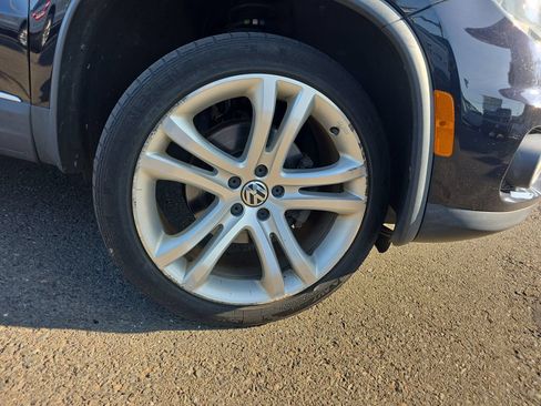 Used 2016 Volkswagen Tiguan SEL AWD/4WD image 10