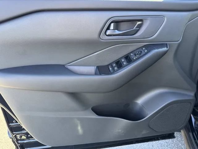 New 2027 Nissan Rogue S FWD image 20