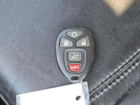 Used 2014 GMC Acadia SLT image 35